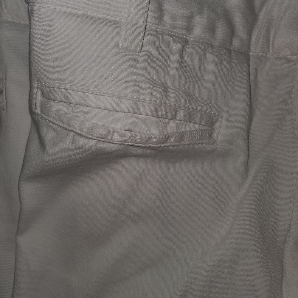 Capris - Picture 2 of 5